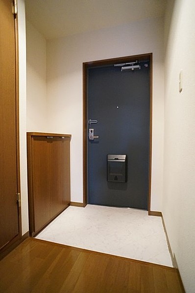 玄関　シャンティオン