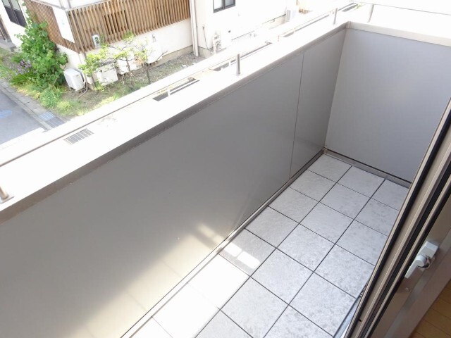 バルコニー　同物件別室のイメージ画像となります　反転した間取りとなります
