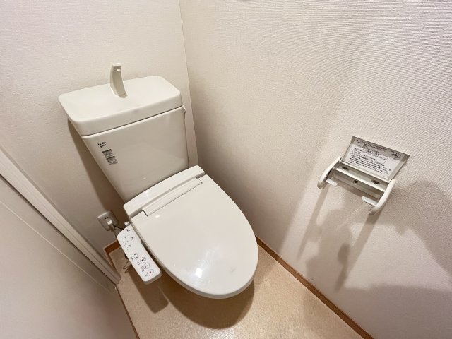 トイレ　同物件別部屋参考写真です。