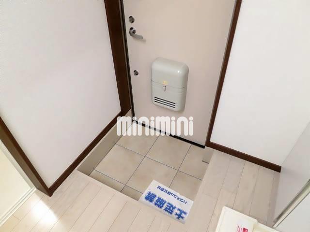玄関　他のお部屋のお写真です