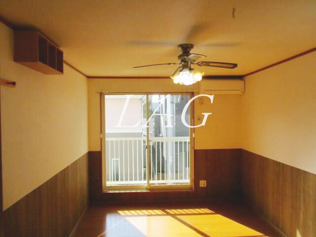 居室・リビング　洋室のお部屋です。