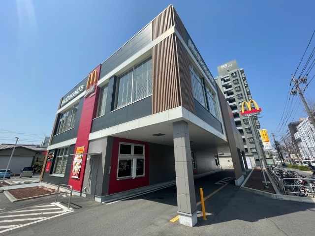 飲食店　マクドナルド平針店（飲食店）まで100m