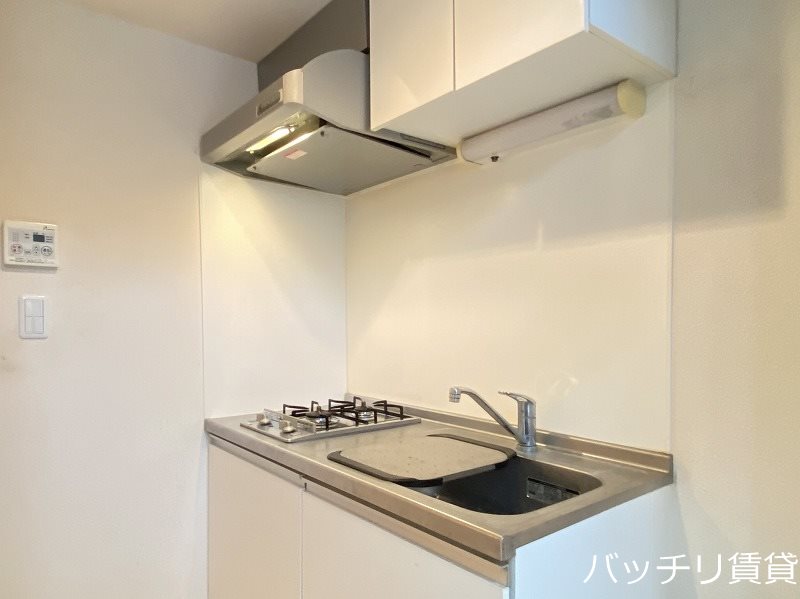 キッチン　画像は同型タイプの為現状を優先致します。