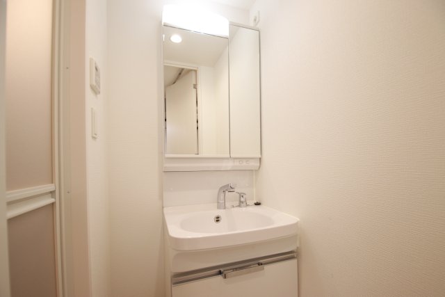 洗面設備　※他のお部屋の参考写真です※