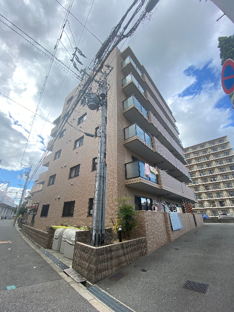 建物外観　おしゃれな外観