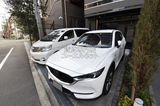 駐車場　敷地内駐車場