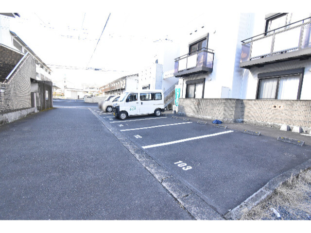 駐車場　外観