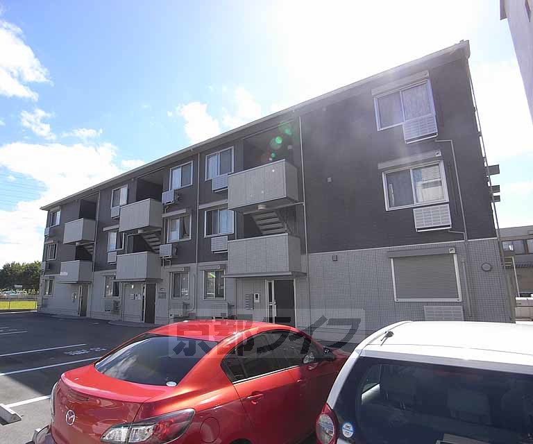 建物外観　大手ハウスメーカー施工のお部屋が募集です。