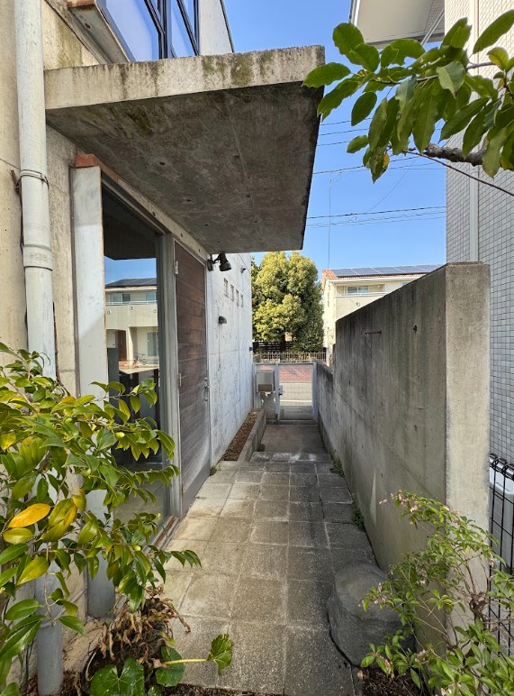 緑ヶ丘貸住宅の玄関写真