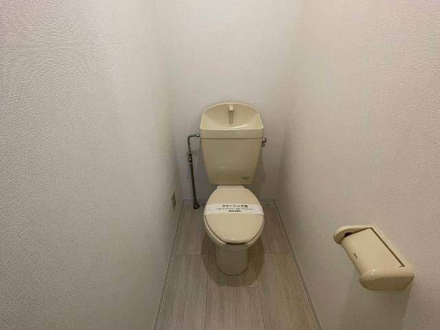 トイレ　※別室サンプル写真