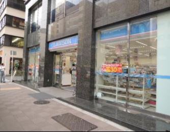 コンビニ　ローソン 日本橋茅場町店（コンビニ）まで204m