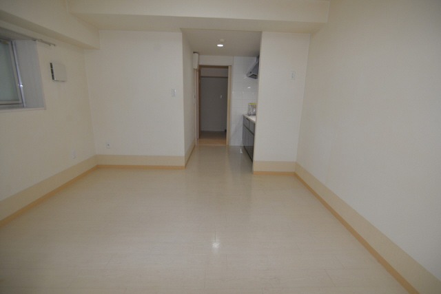 居室・リビング　写真は同マンションの別のお部屋のものです