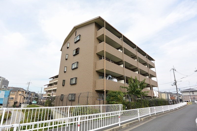 建物外観　サンガーデンヨコヤマ