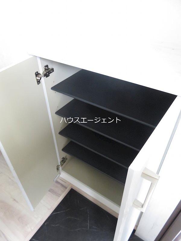 エントランス　シューズボックスございます※参考画像