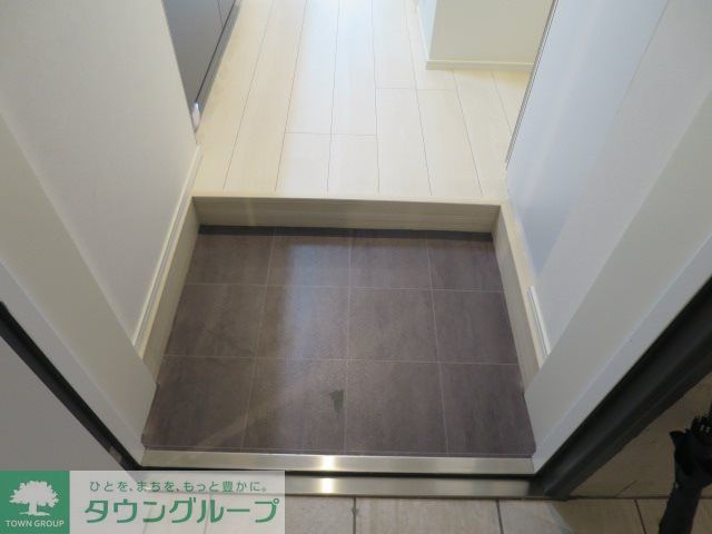 玄関　※参考写真
