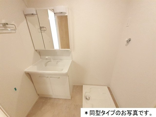 洗面設備　脱衣スペースもあります