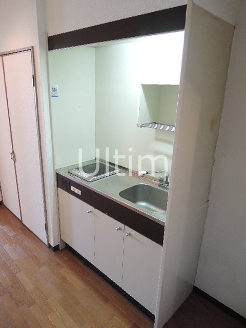 キッチン　別部屋のお写真です。ご参考までに！