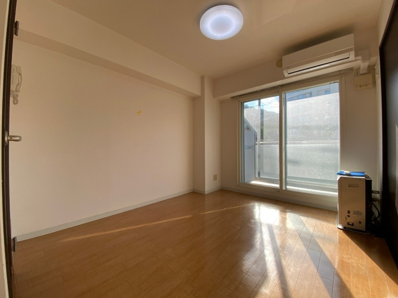 居室・リビング　広くてキレイなお部屋が広がっていて、充実した生活が送れそう。