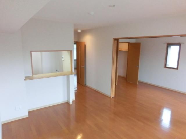 居室・リビング　南向き・角部屋2面採光