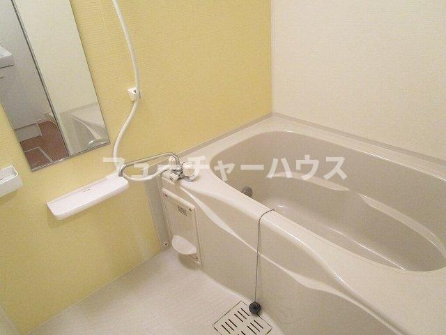 バス・シャワールーム　お風呂で日々の疲れを落としましょう