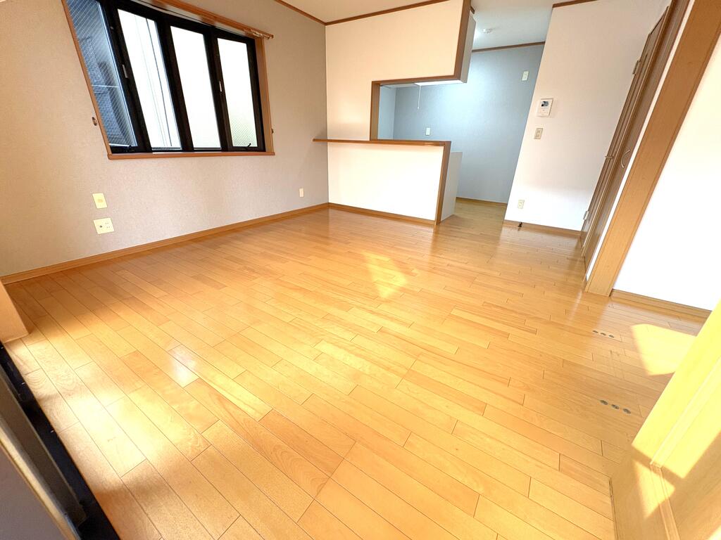 ファミーユコートの居間写真