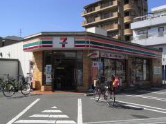コンビニ　セブン-イレブン東大阪荒本北２丁目店（コンビニ）まで162m