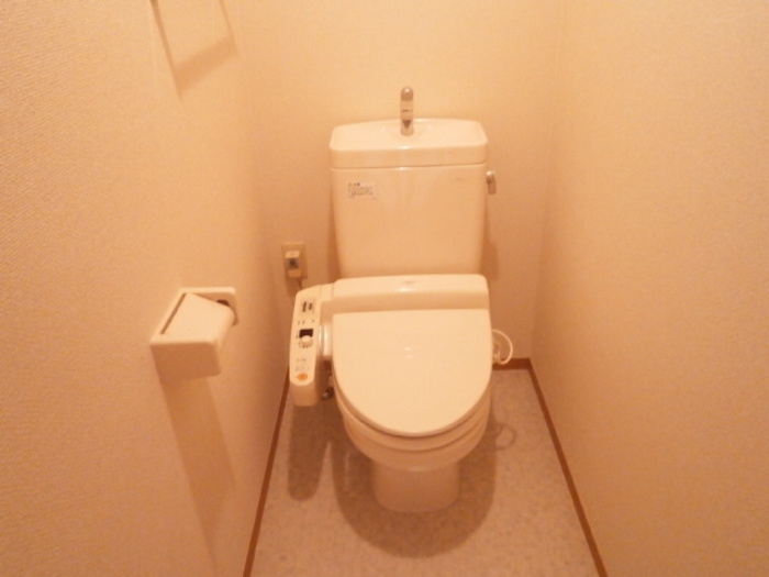 トイレ　コンパクトで使いやすいトイレです