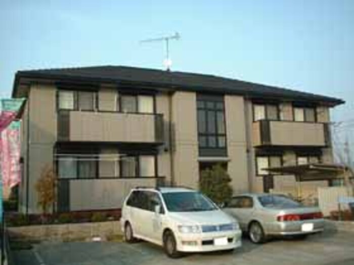 建物外観　落ち着いた雰囲気の外観です