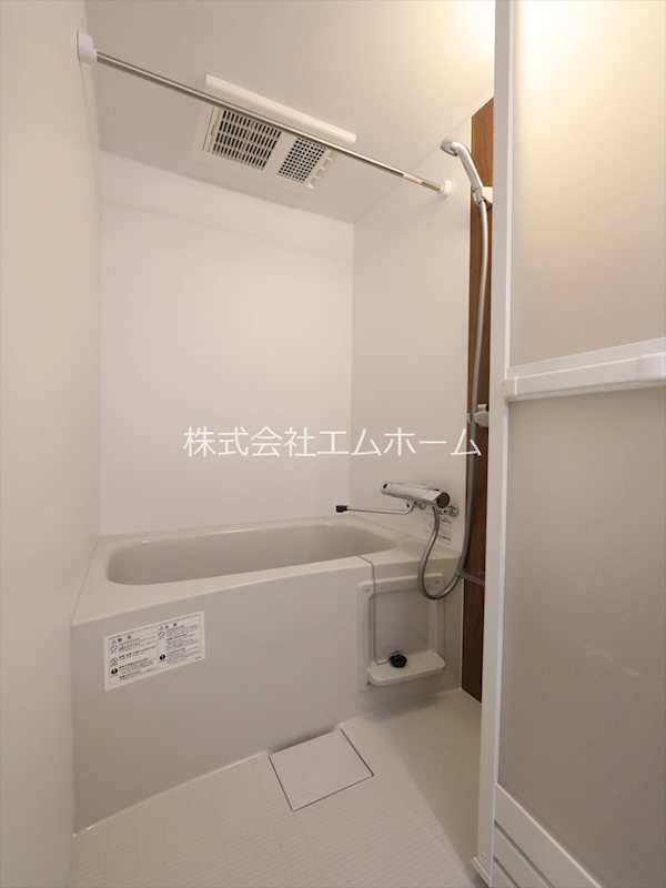 バス・シャワールーム　バスルーム　浴室暖房乾燥機付き