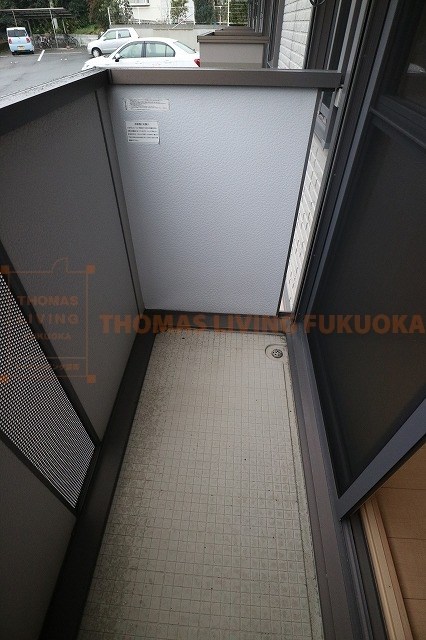 バルコニー　陽当たり良好