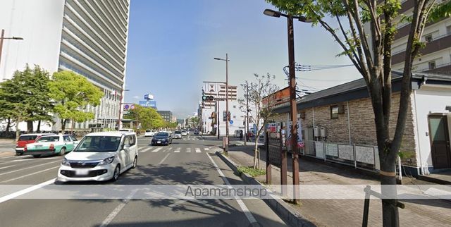 飲食店　吉野家（飲食店）まで404m