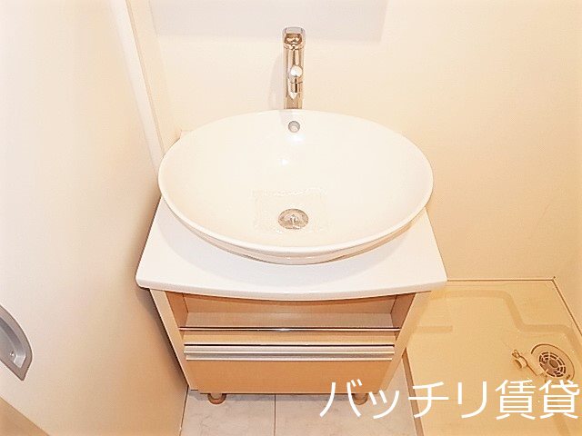 洗面設備　別号室イメージの為、現状を優先致します。