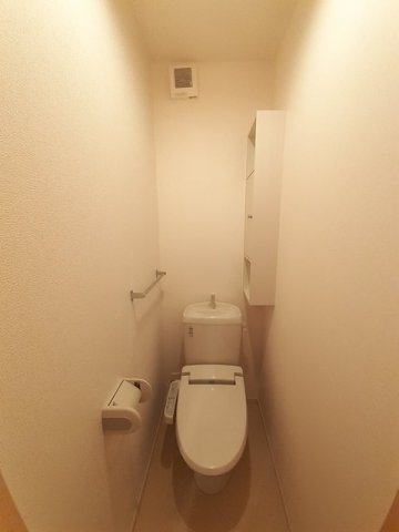 トイレ　コンパクトで使いやすいトイレです