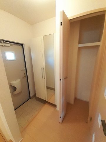 玄関　落ち着いた玄関です