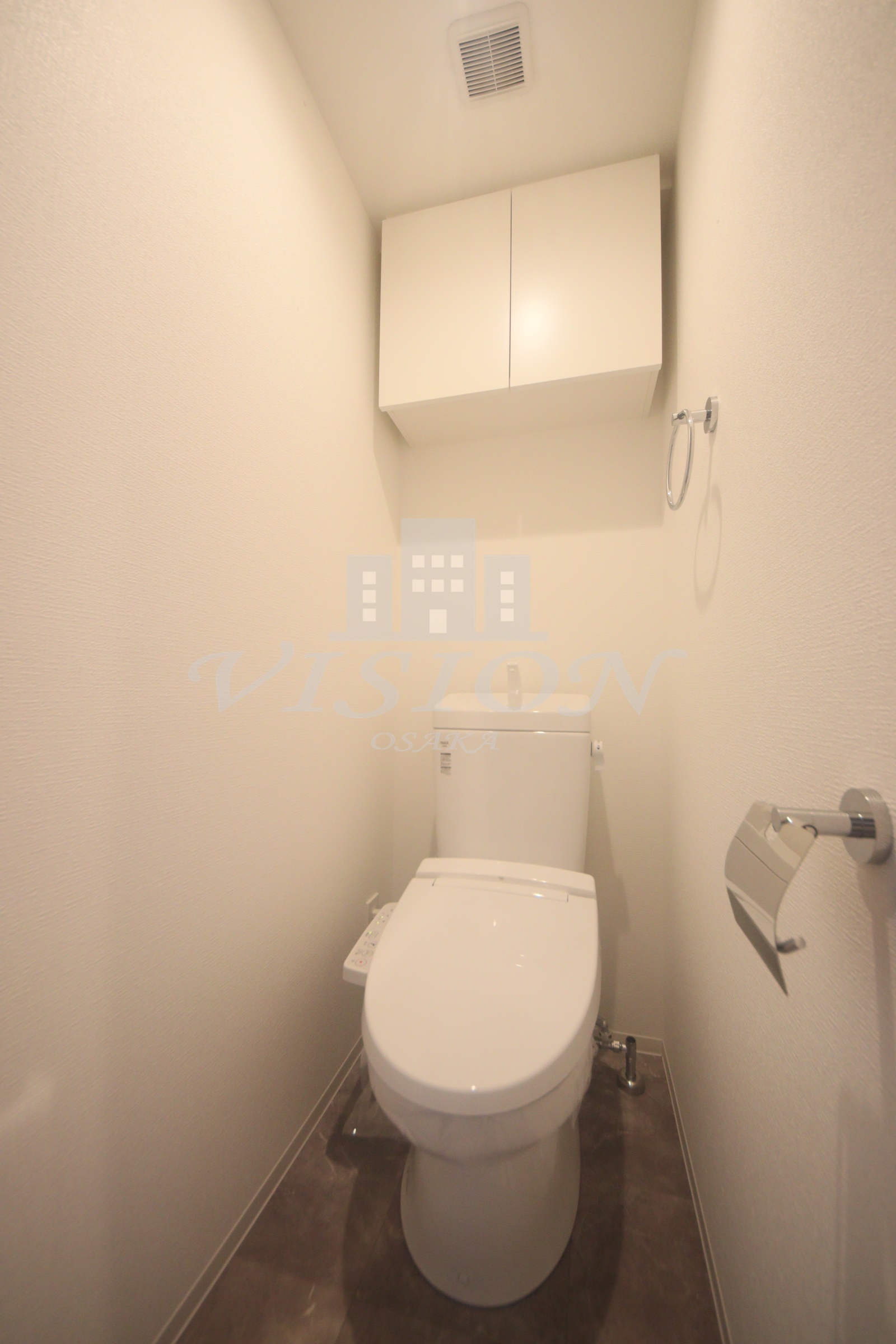 地下鉄御堂筋線 江坂駅 徒歩4分 11階建 築3年のトイレ写真
