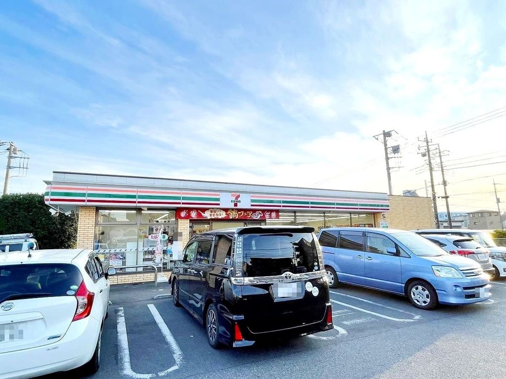コンビニ　セブンイレブン東所沢駅前店（コンビニ）まで400m