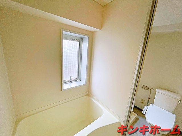 バス・シャワールーム　写真は別のお部屋です。現況を優先します。