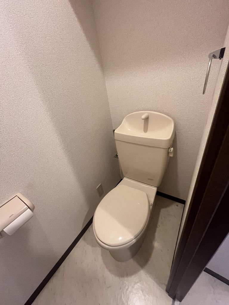 トイレ　ウォシュレット設置可能です。