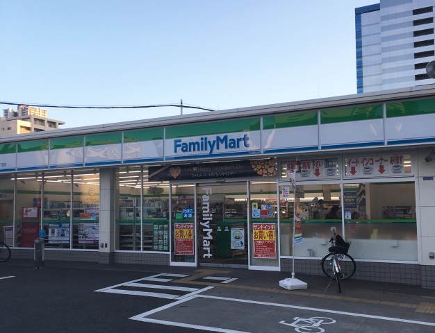 コンビニ　ファミリーマート海老江一丁目店（コンビニ）まで152m