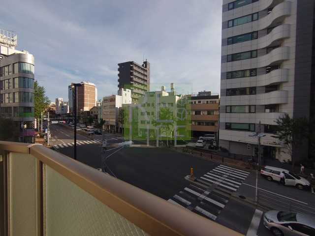 眺望　TRADIS NIPPORI.S