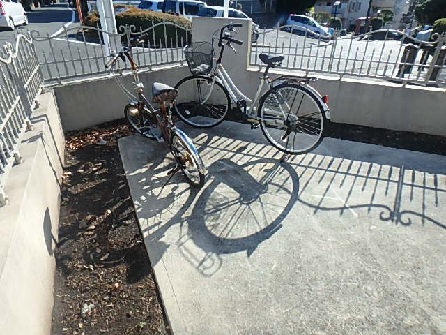 その他共有部分　自転車置き場