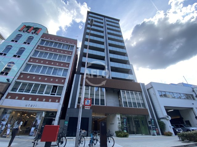 建物外観　ラルジュルーセントオーデン難波　外観