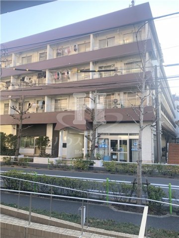 建物外観　落ち着いた雰囲気の外観です
