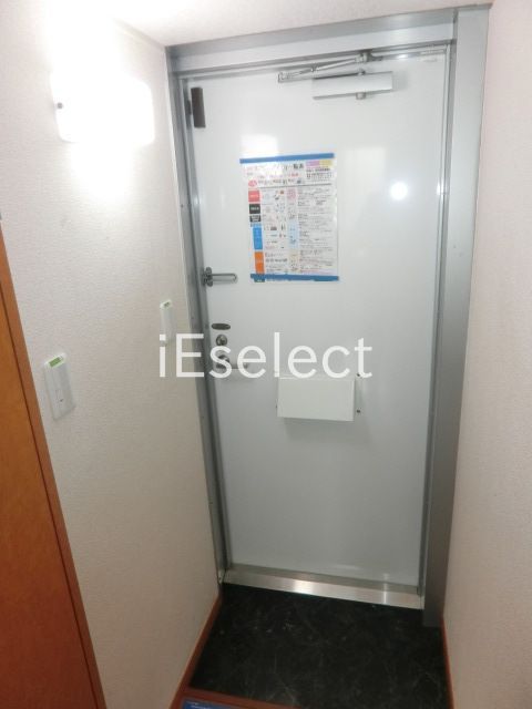玄関　明るい玄関でお出迎え