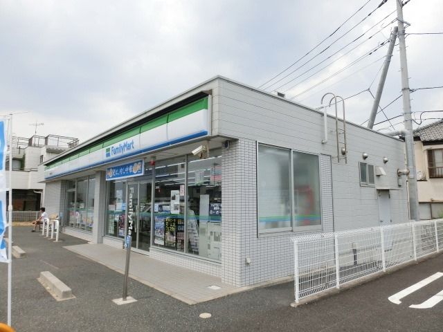 コンビニ　ファミリーマート千葉武石町店（コンビニ）まで20m