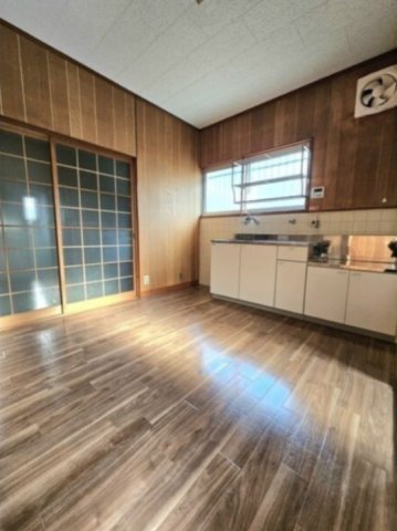 ファミーユヤノ3号棟の居間写真