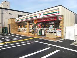 コンビニ　セブンイレブン 大阪大宮3丁目店（コンビニ）まで305m