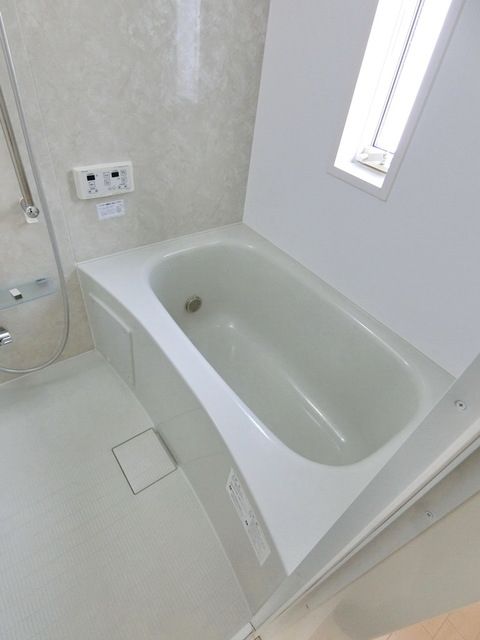 バス・シャワールーム　バスルーム