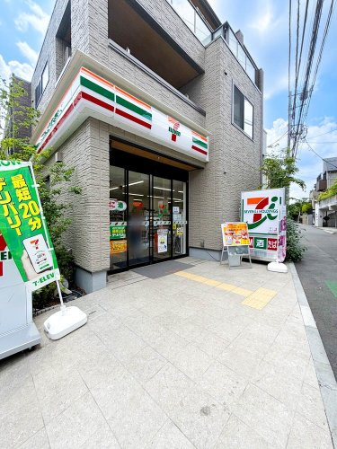 コンビニ　セブンイレブン中野中央桃園川店（コンビニ）まで283m
