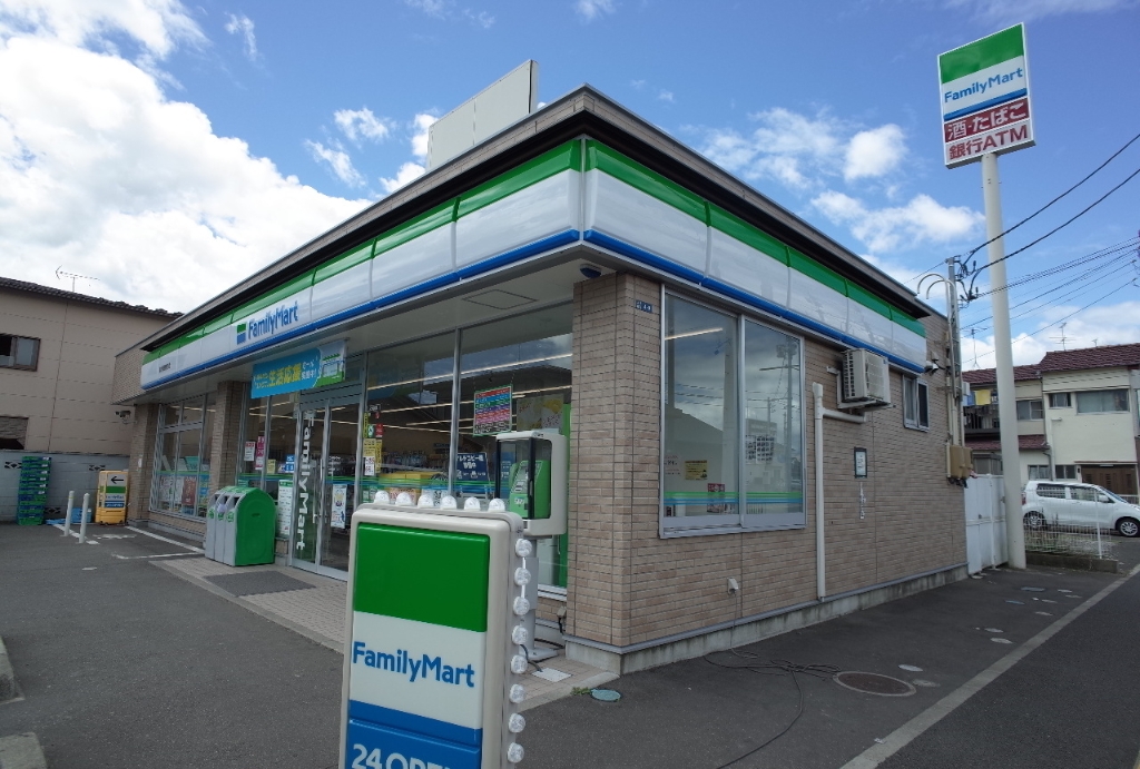コンビニ　ファミリーマート 仙台薬師堂前店（コンビニ）まで64m